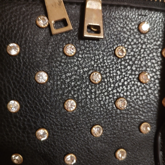 Black Rhinestone Studded Handbag - Picture 4 of 8